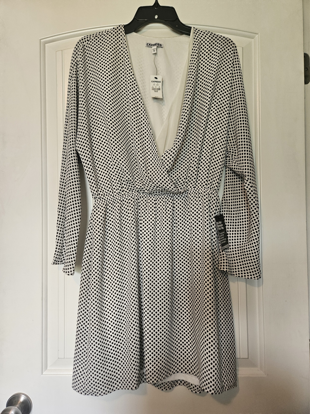 Express Blouson White and Black Polka Dot V-Neck Dress